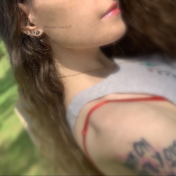 💋🆕Super Dainty Silver + Turquoise Stud Earrings - Picture 3 of 8